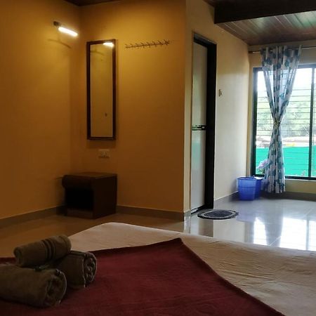 Hotel Bluebell Residency à Mahābaleshwar Extérieur photo