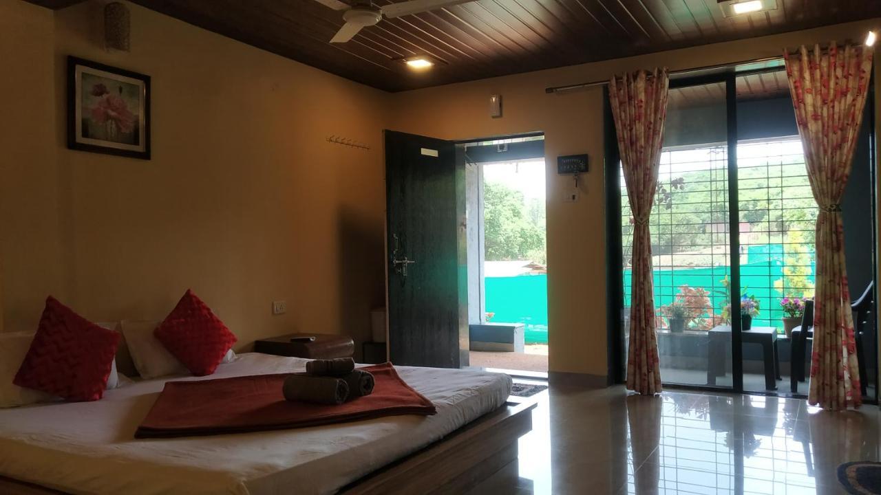 Hotel Bluebell Residency à Mahābaleshwar Extérieur photo