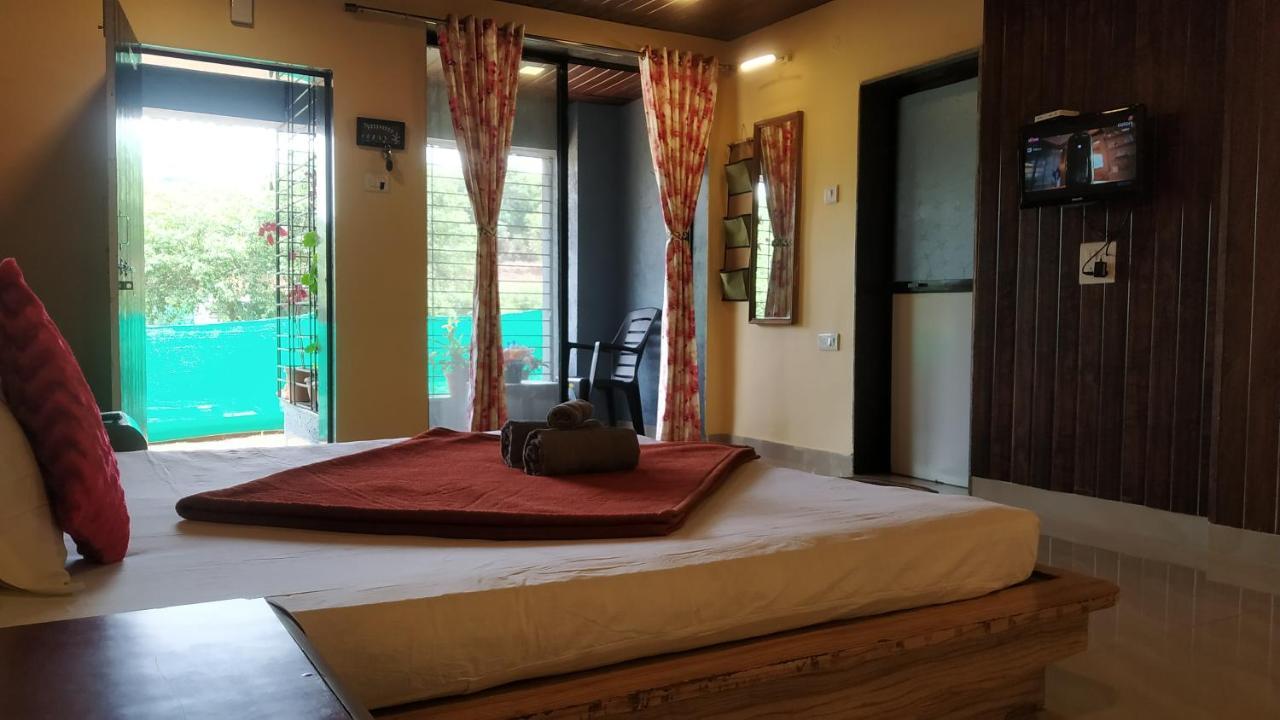 Hotel Bluebell Residency à Mahābaleshwar Extérieur photo