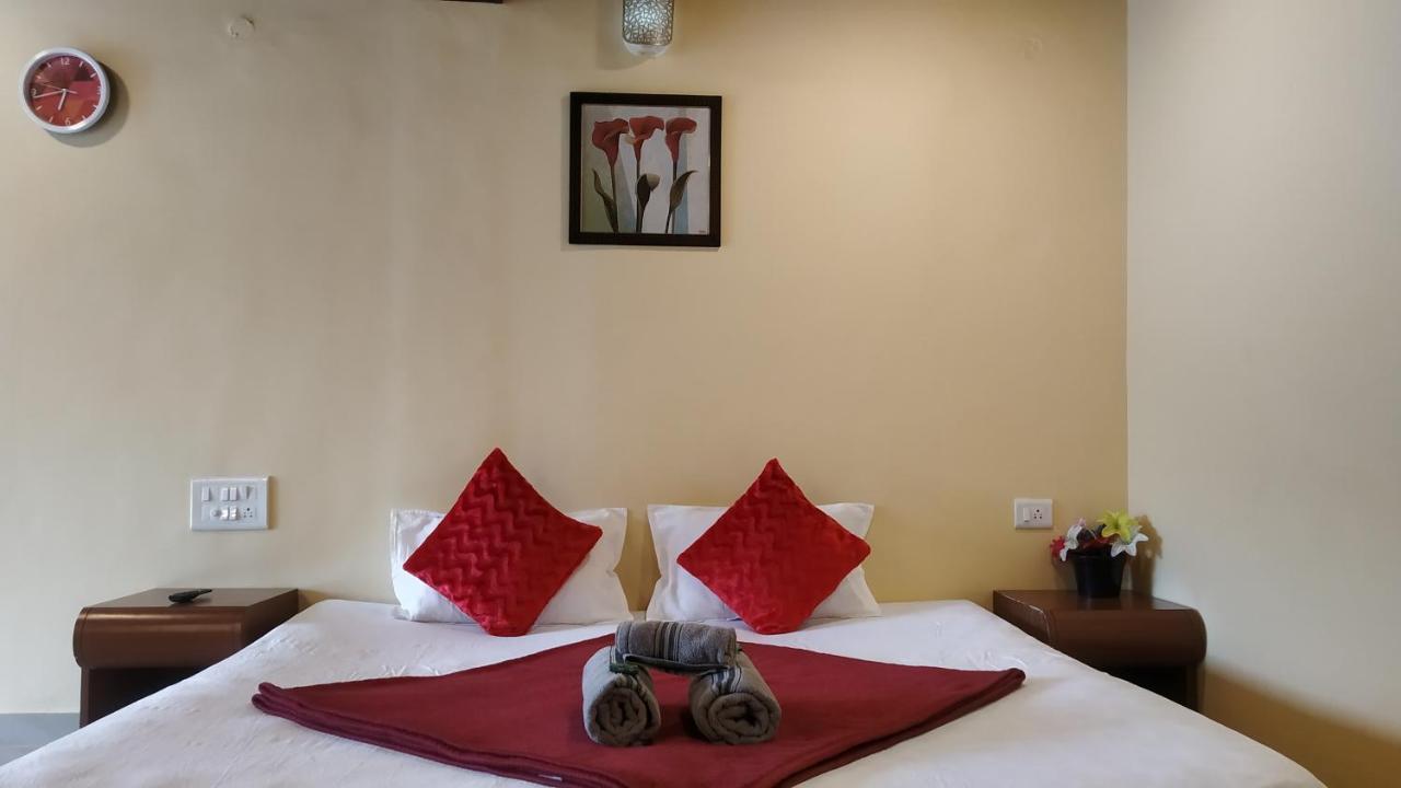 Hotel Bluebell Residency à Mahābaleshwar Extérieur photo