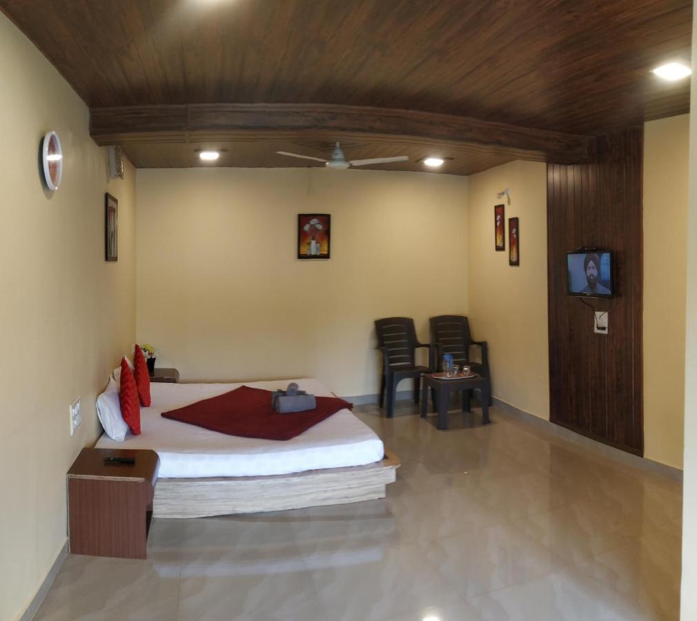 Hotel Bluebell Residency à Mahābaleshwar Extérieur photo